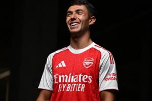 杏彩电脑版-电讯报：斯洛特刚接手+阿森纳的承诺让祖比门迪去年拒绝利物浦